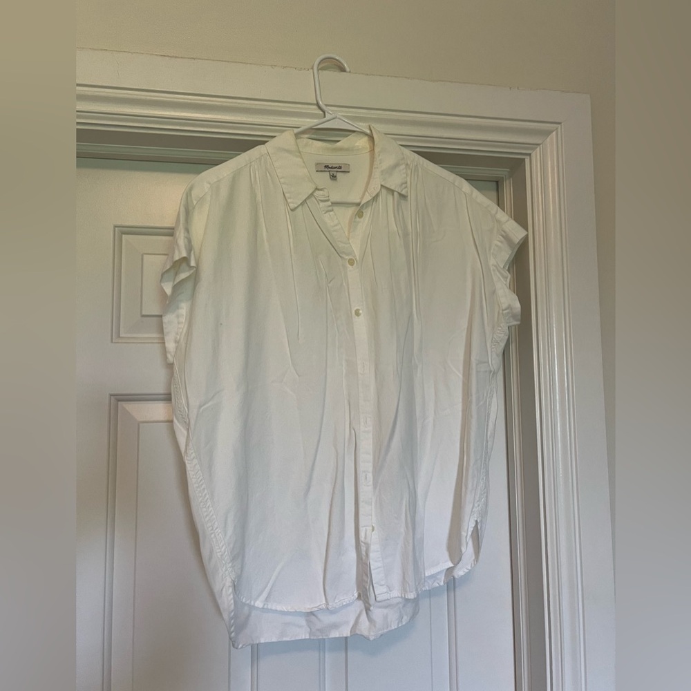 Madewell Women’s Cotton Boxy Cap Sleeve Button Down Shirt